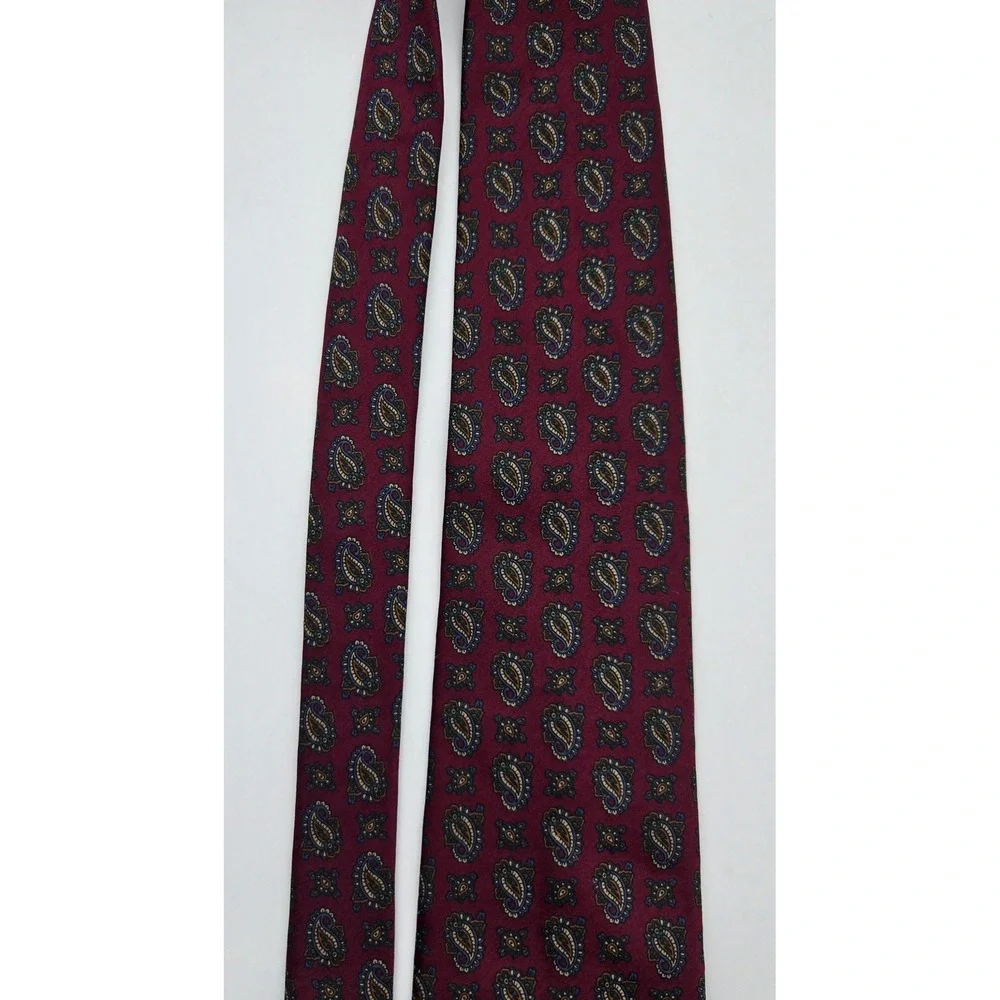 Vintage Paisley Silk Neck Tie Mens Burgundy‎ Classic Boutique Dress Tie